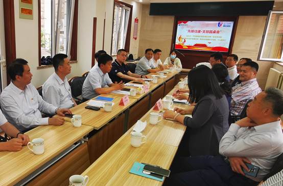 聯(lián)動融合 激活公房管理和老建筑保護“新活力”—房產(chǎn)經(jīng)營公司聯(lián)合市住建局、交通銀行開展主題黨日活動